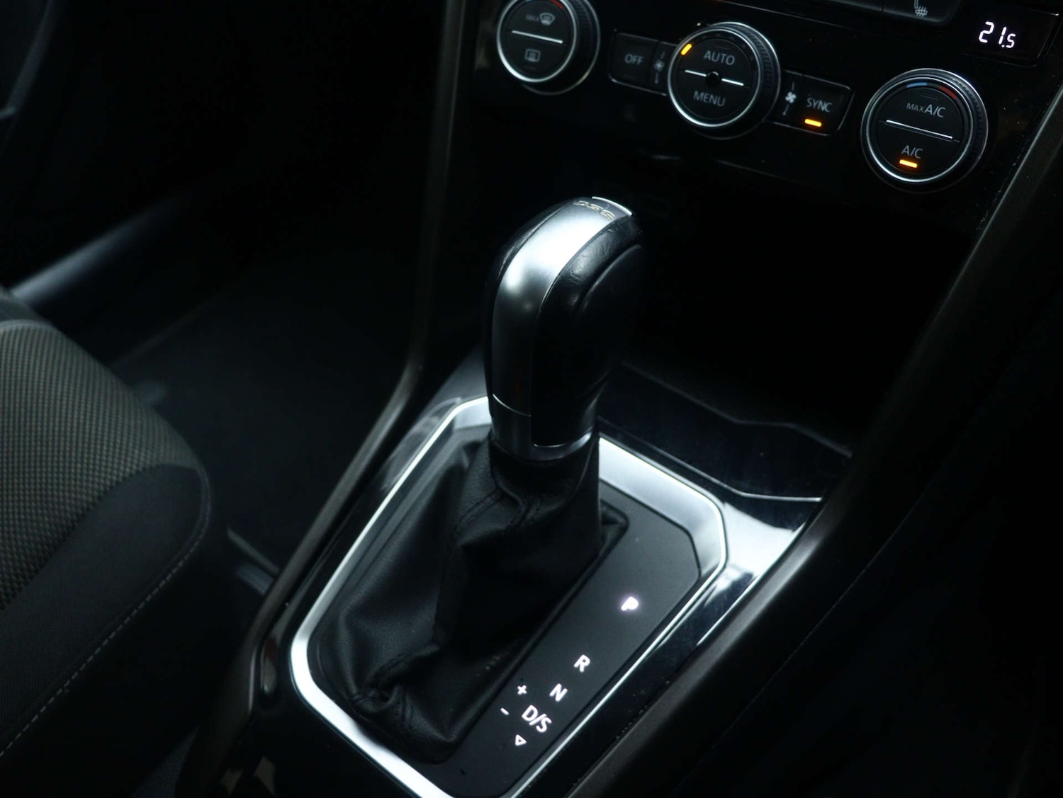 Used Volkswagen T-Roc 2019 for sale - 78122073: Photo 33