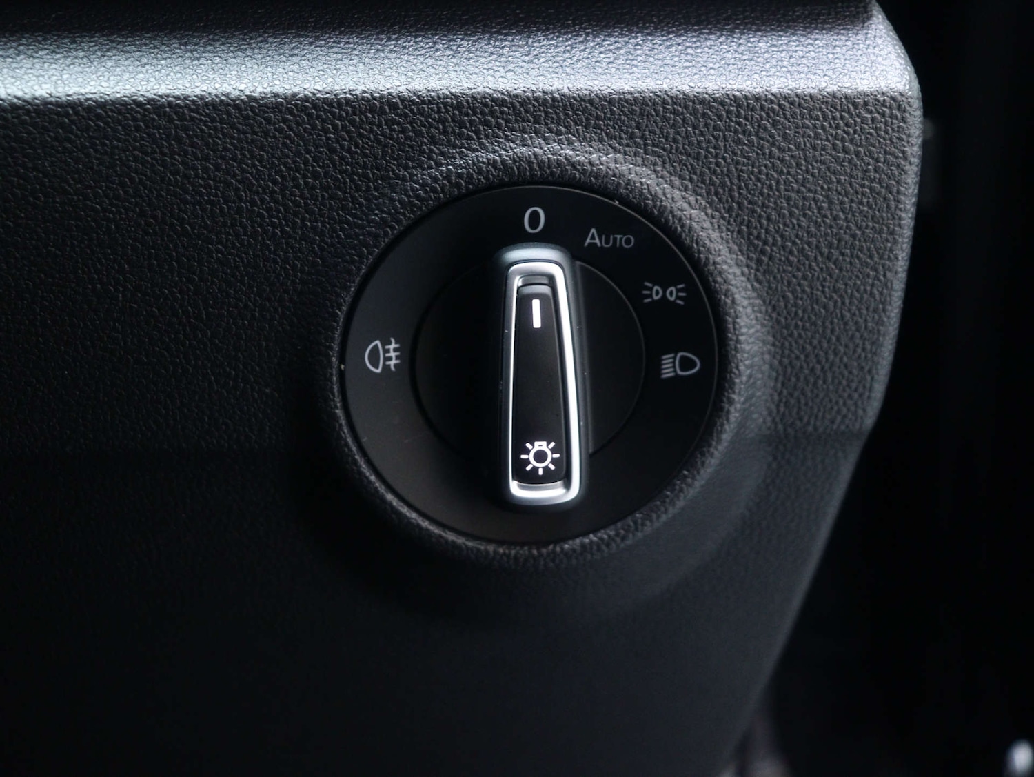 Used Volkswagen T-Roc 2019 for sale - 78122073: Photo 39