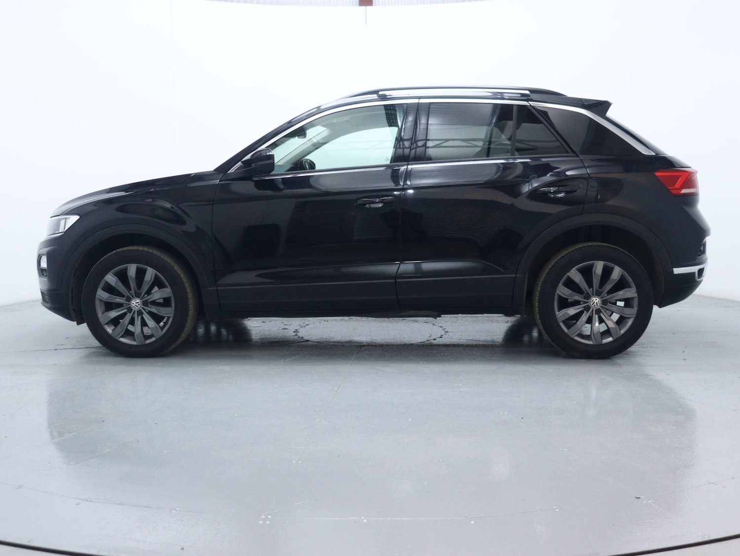 Used Volkswagen T-Roc 2019 for sale - 78122073: Photo 8
