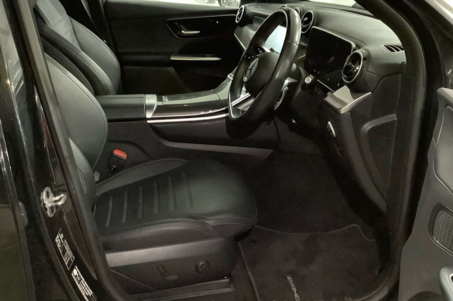 Used Mercedes-Benz GLC 2023 for sale - 77364223: Photo 11