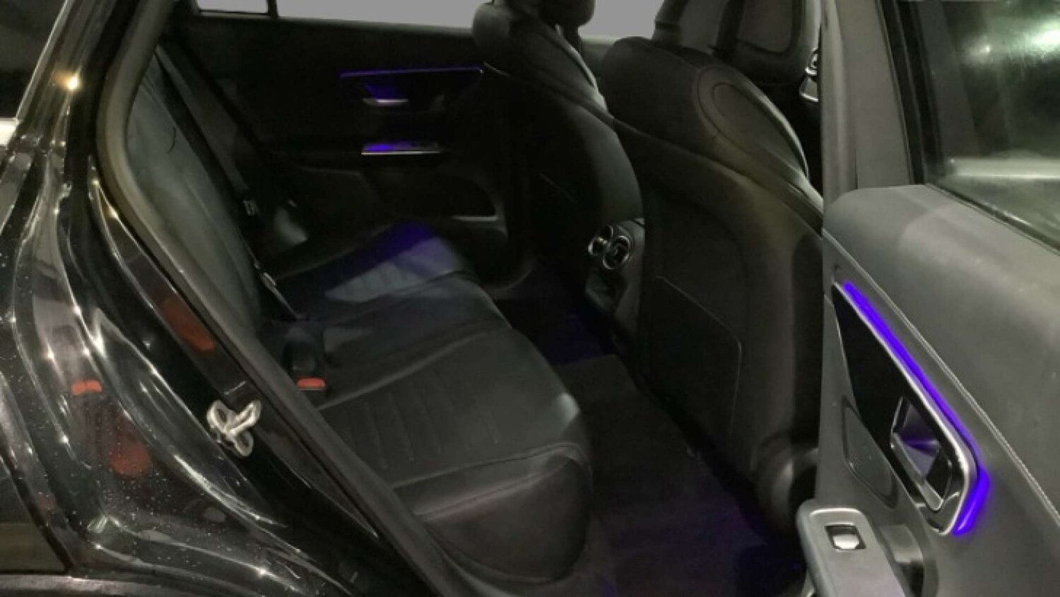 Used Mercedes-Benz GLC 2023 for sale - 77364223: Photo 9