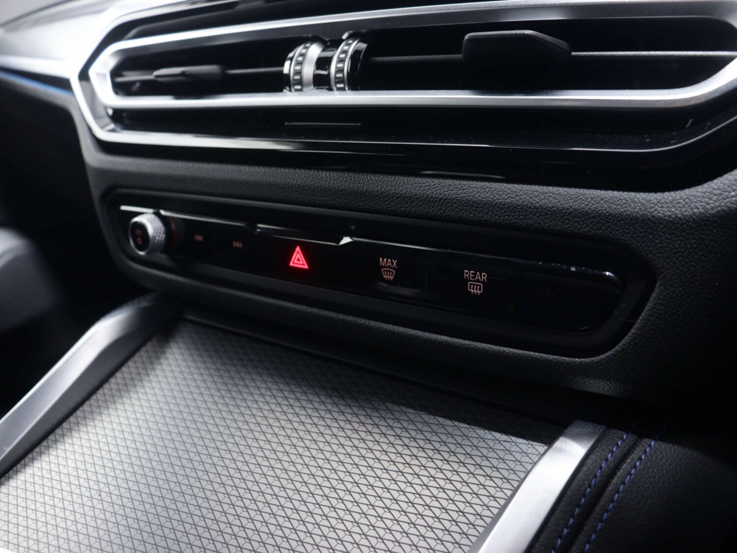 Used BMW i4 2022 for sale - 76065846: Photo 34