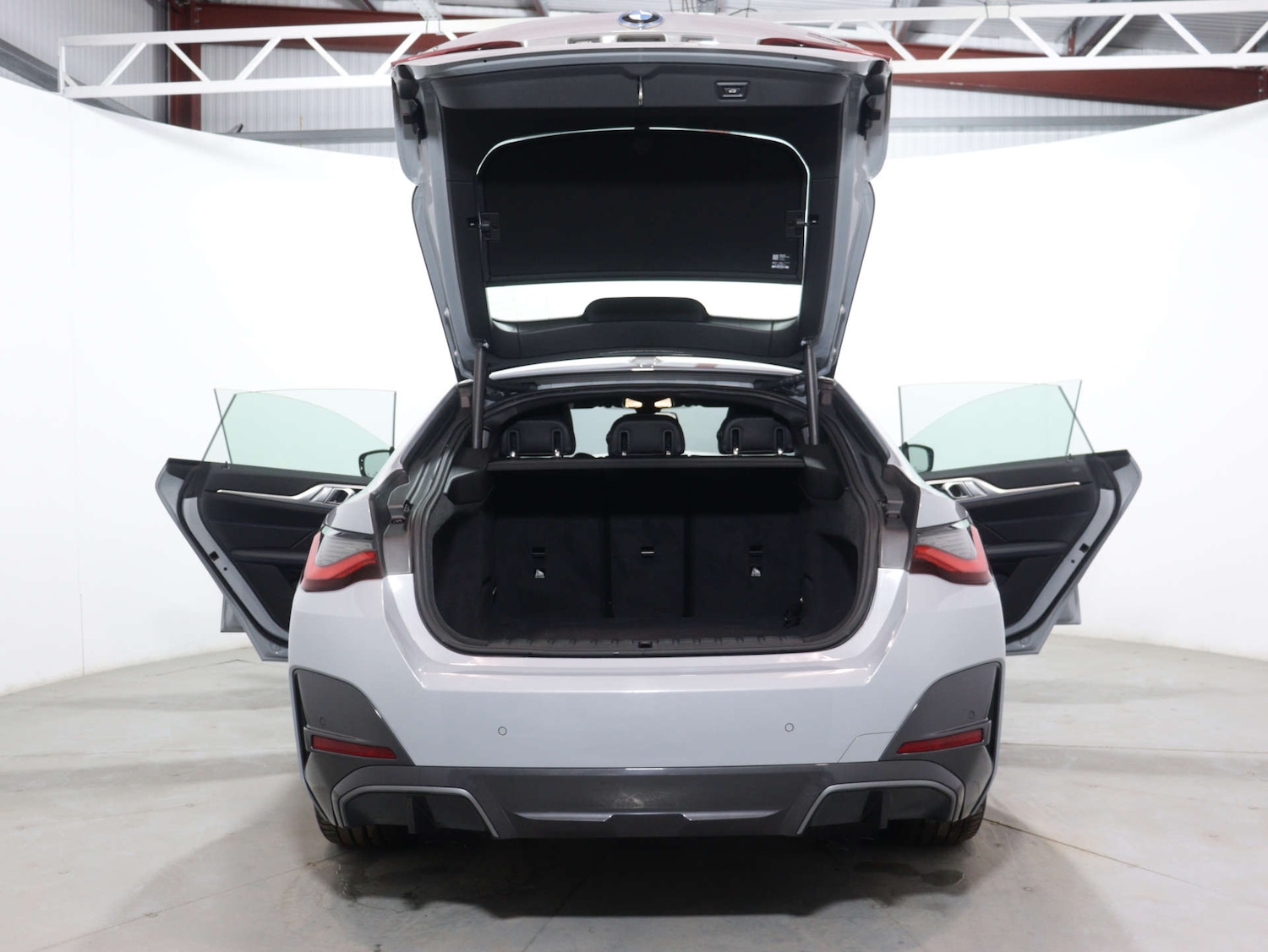 Used BMW i4 2022 for sale - 76065846: Photo 64