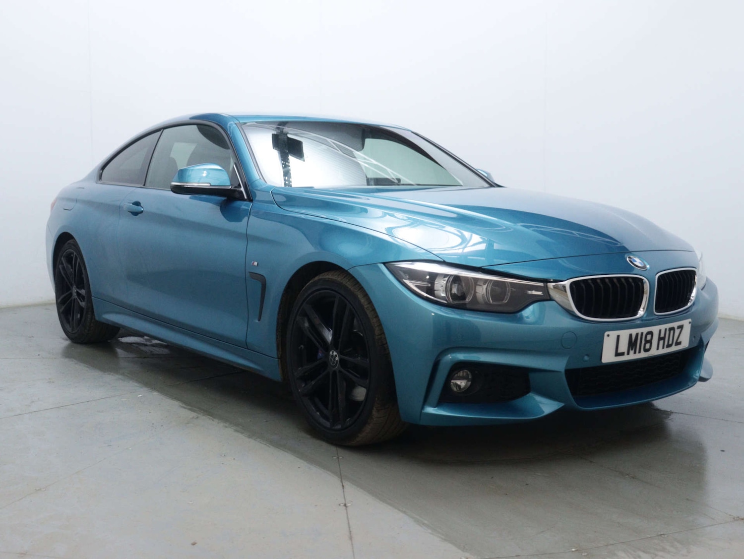 Used BMW 4 Series 2018 for sale - 76894424: Photo 1