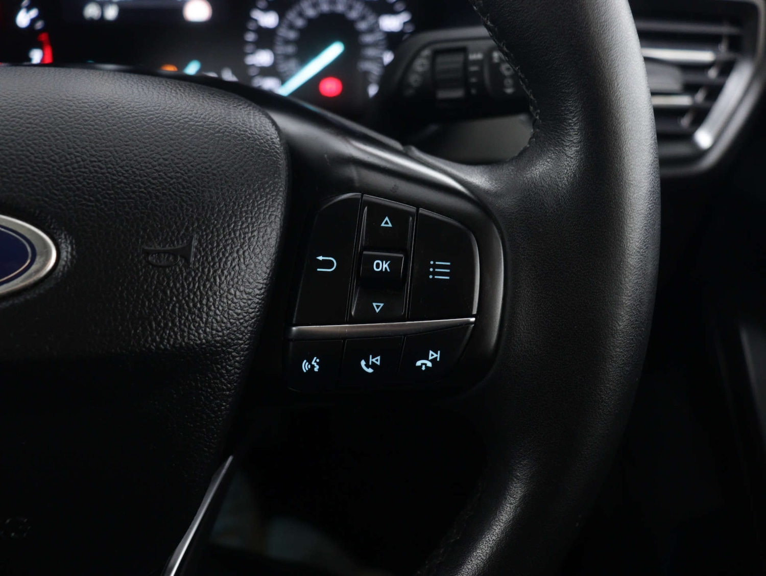 Used Ford Focus 2020 for sale - 75893693: Photo 32