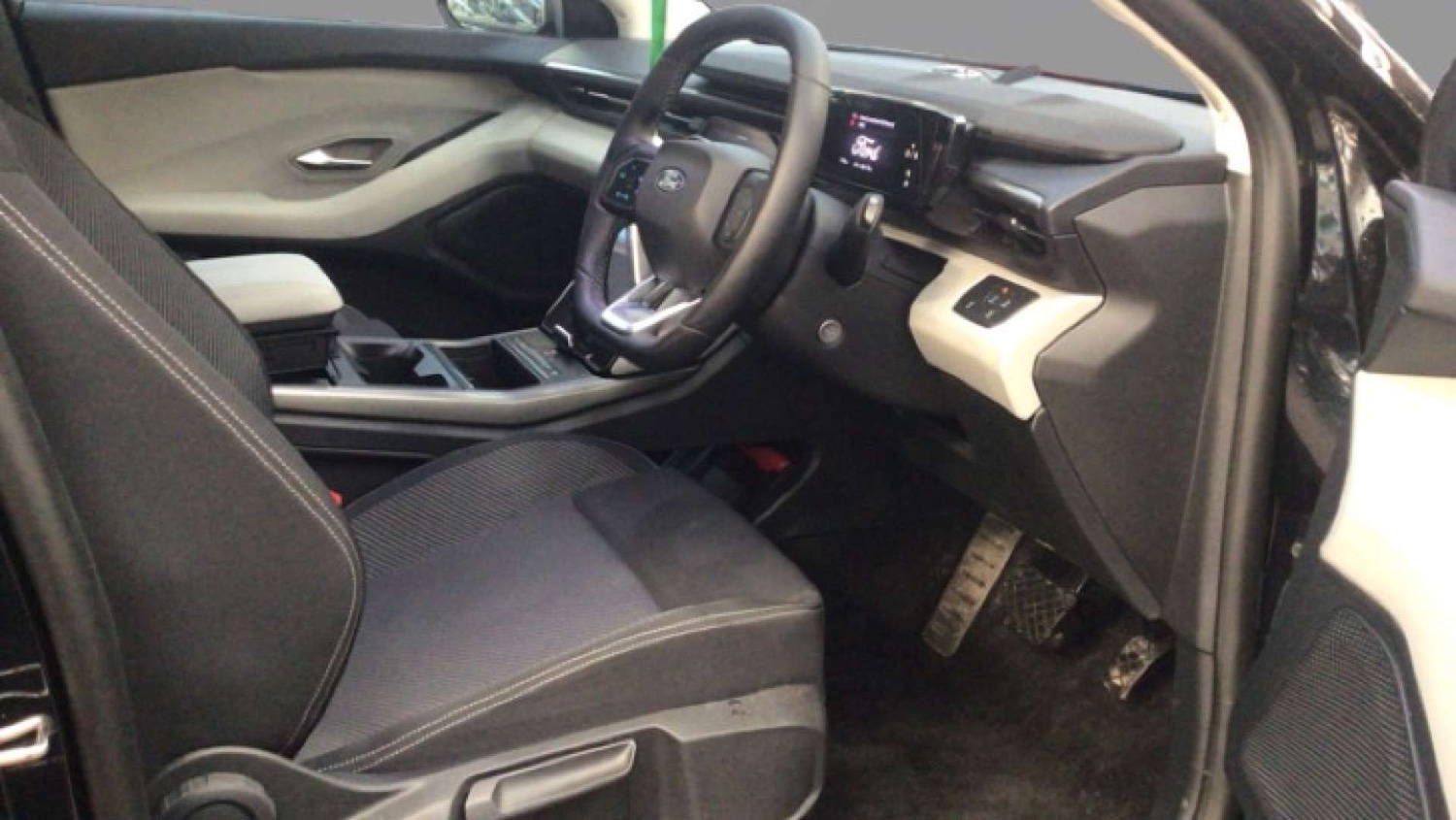 Used Ford Explorer 2025 for sale - 78131959: Photo 10