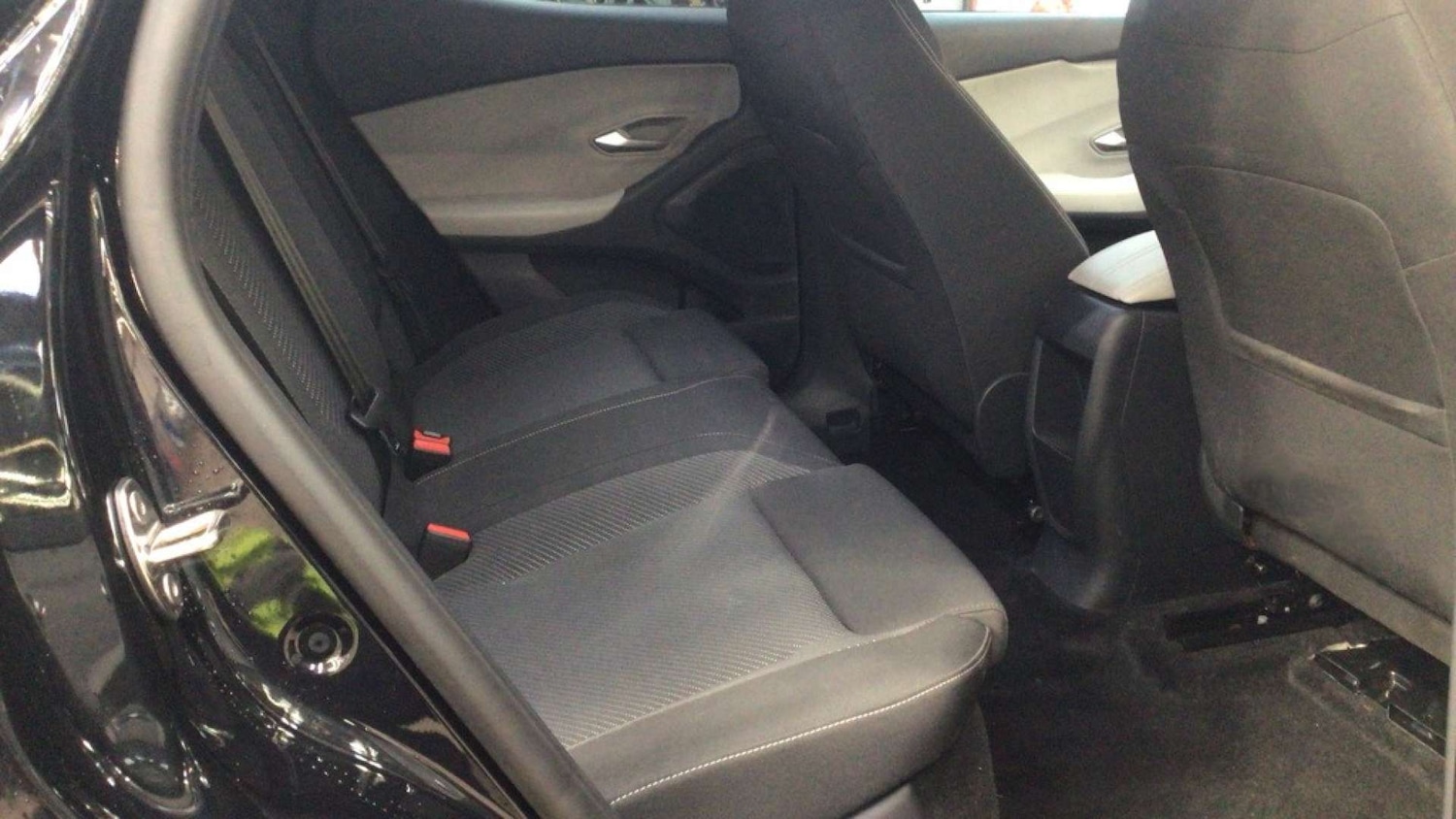 Used Ford Explorer 2025 for sale - 78131959: Photo 9