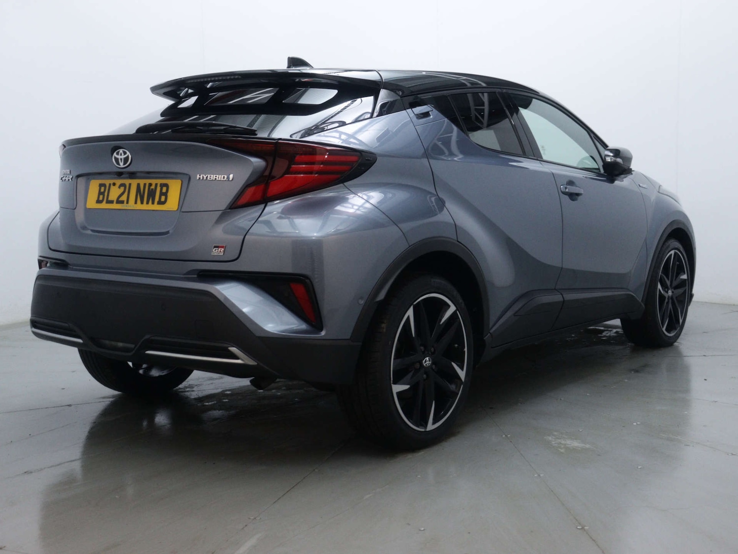 Used Toyota C-HR 2021 for sale - 76829715: Photo 11