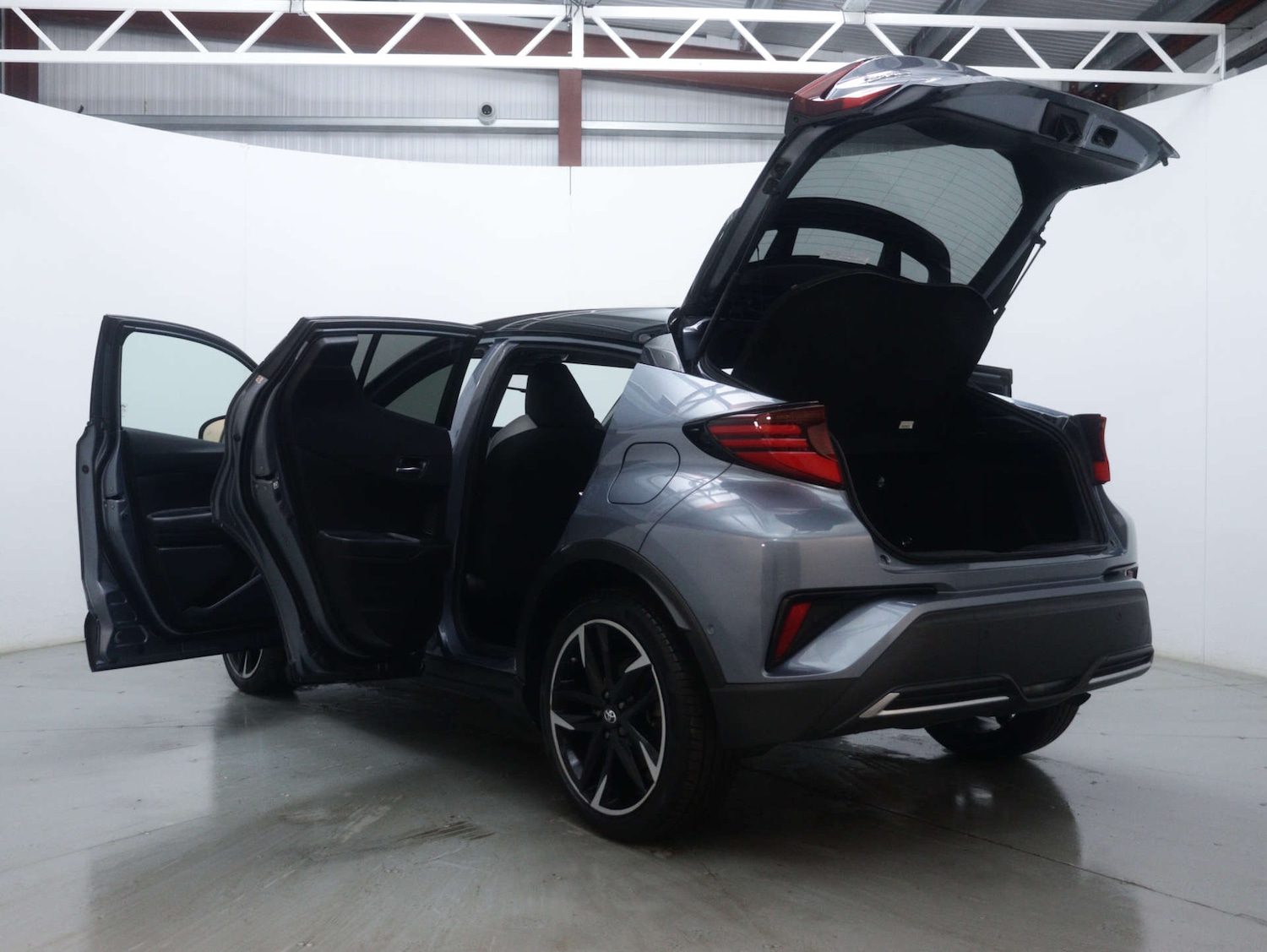 Used Toyota C-HR 2021 for sale - 76829715: Photo 56