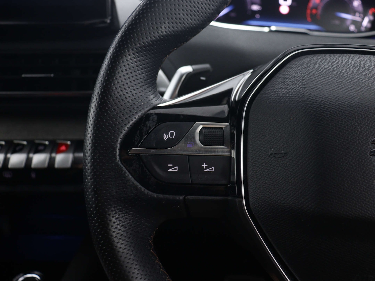 Used Peugeot 5008 2022 for sale - 75593304: Photo 31