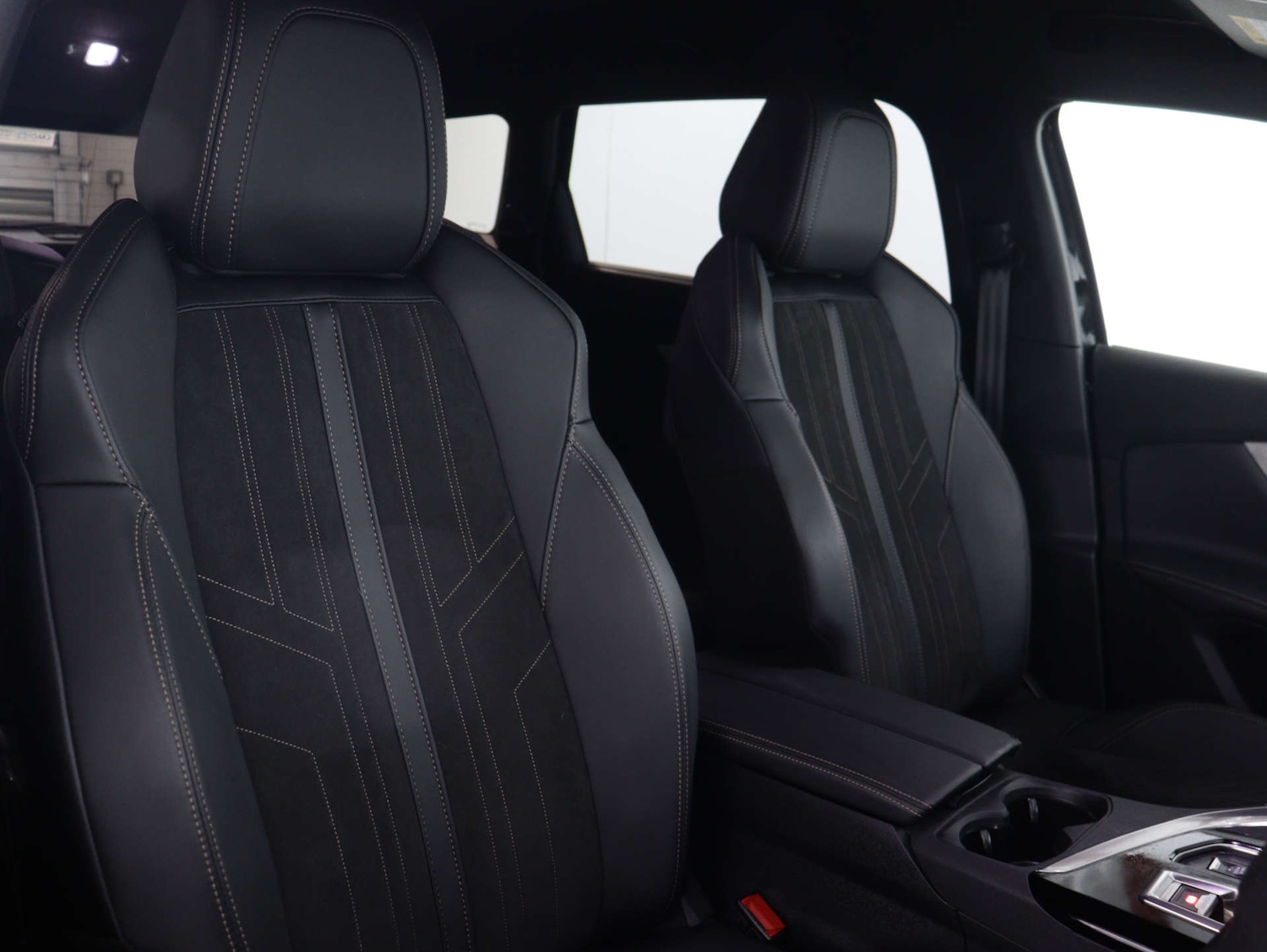 Used Peugeot 5008 2022 for sale - 75593304: Photo 39