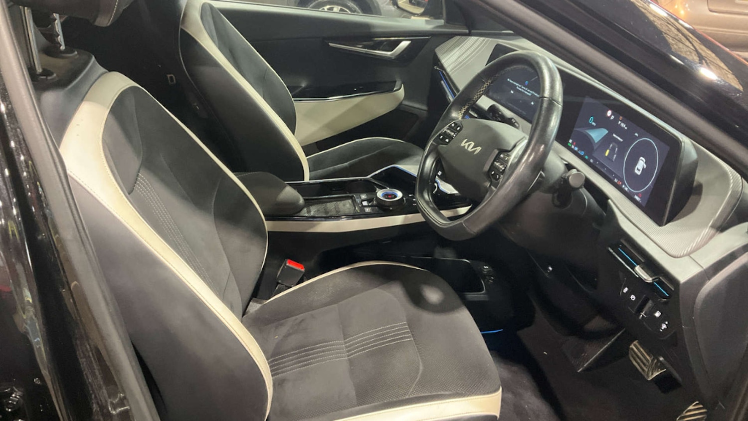 Used Kia EV6 2022 for sale - 76331518: Photo 11
