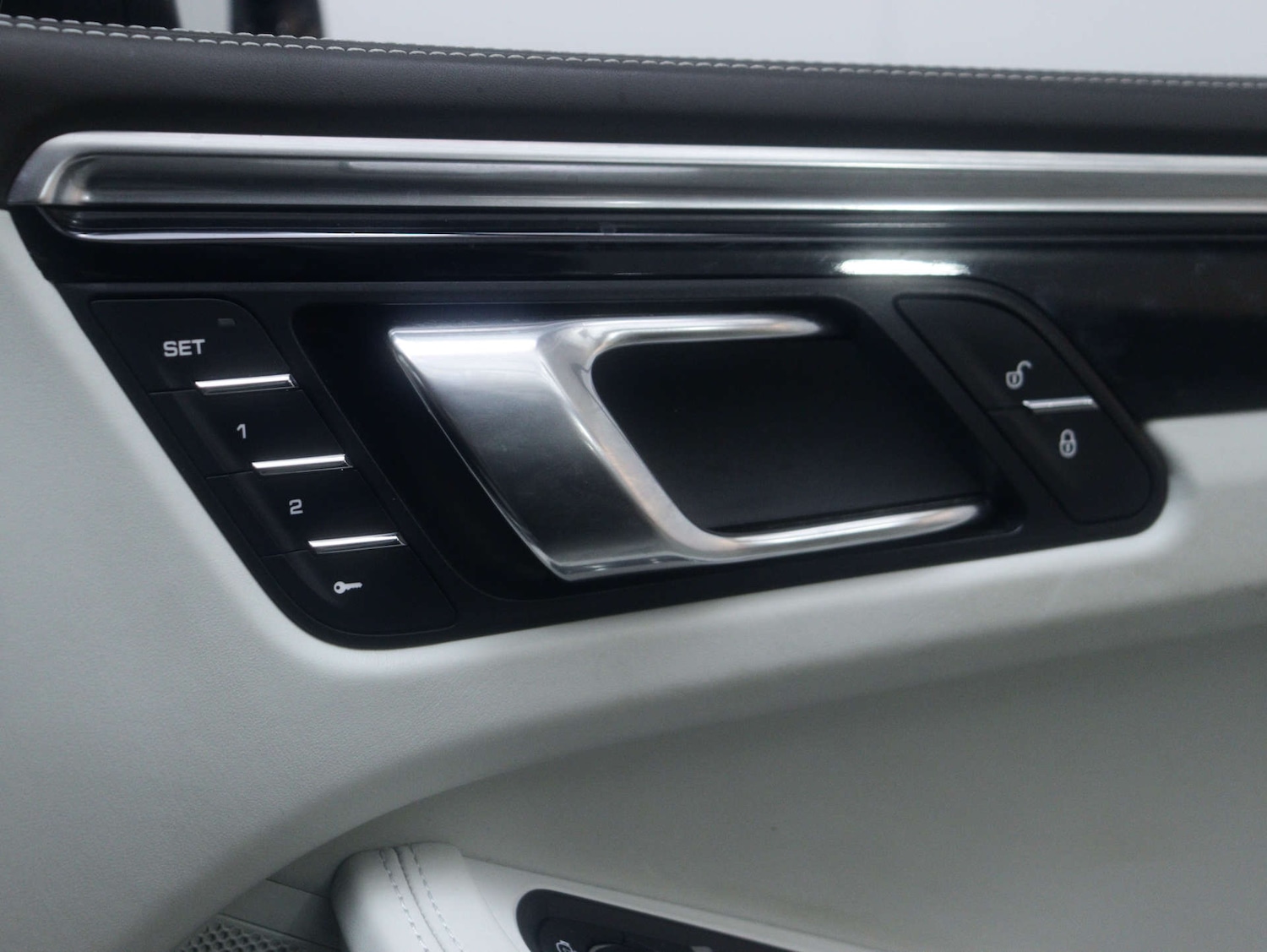 Used Porsche Macan 2016 for sale - 77523199: Photo 47