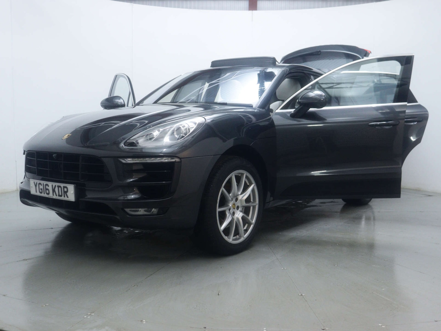 Used Porsche Macan 2016 for sale - 77523199: Photo 66