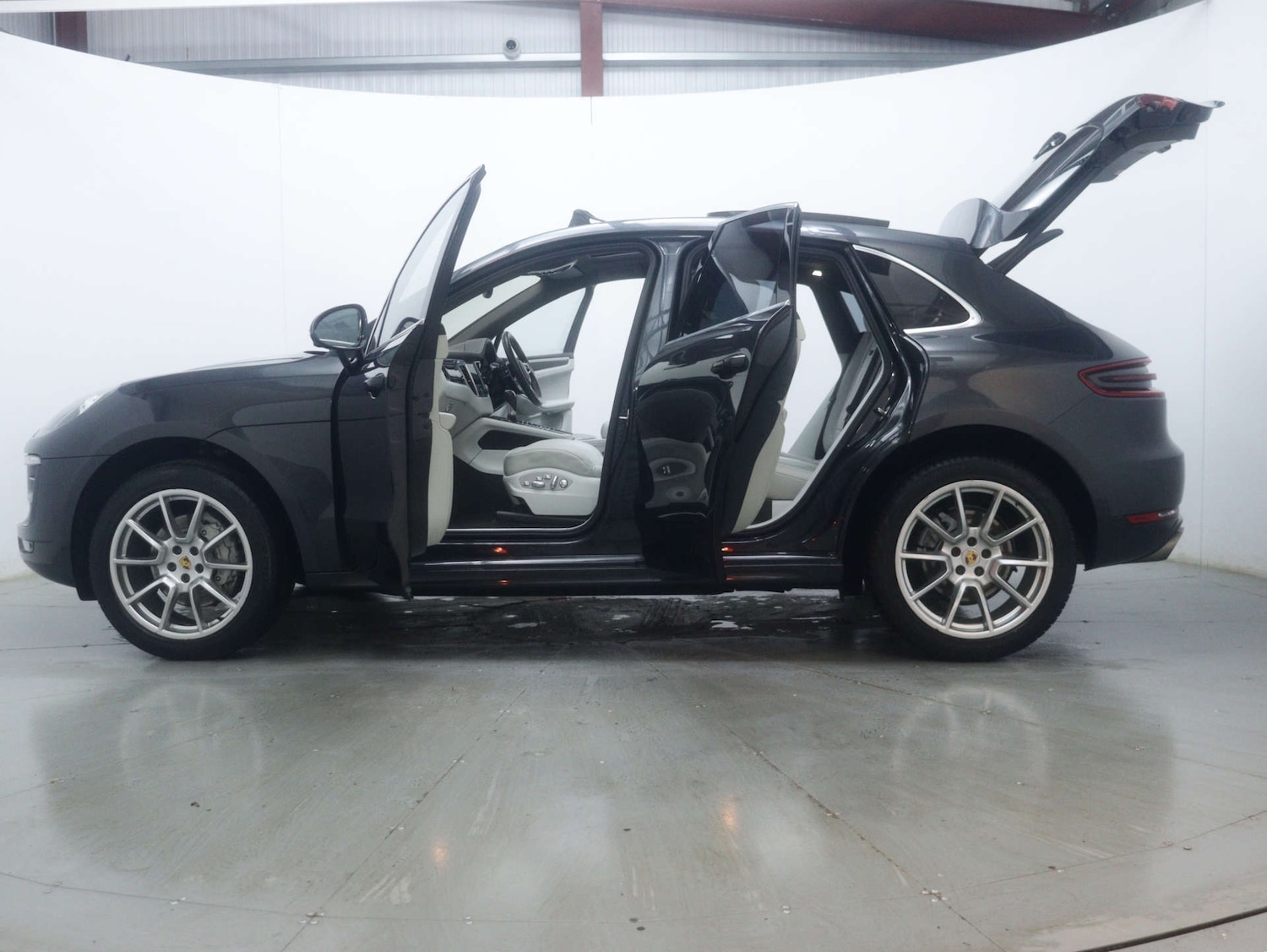 Used Porsche Macan 2016 for sale - 77523199: Photo 67