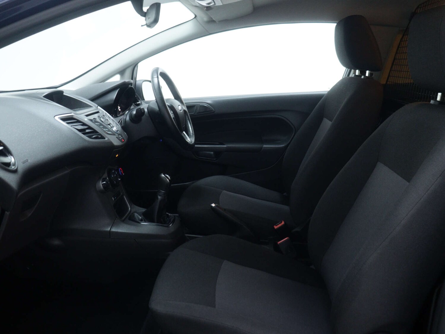 Used Ford Fiesta 2016 for sale - 76894427: Photo 37