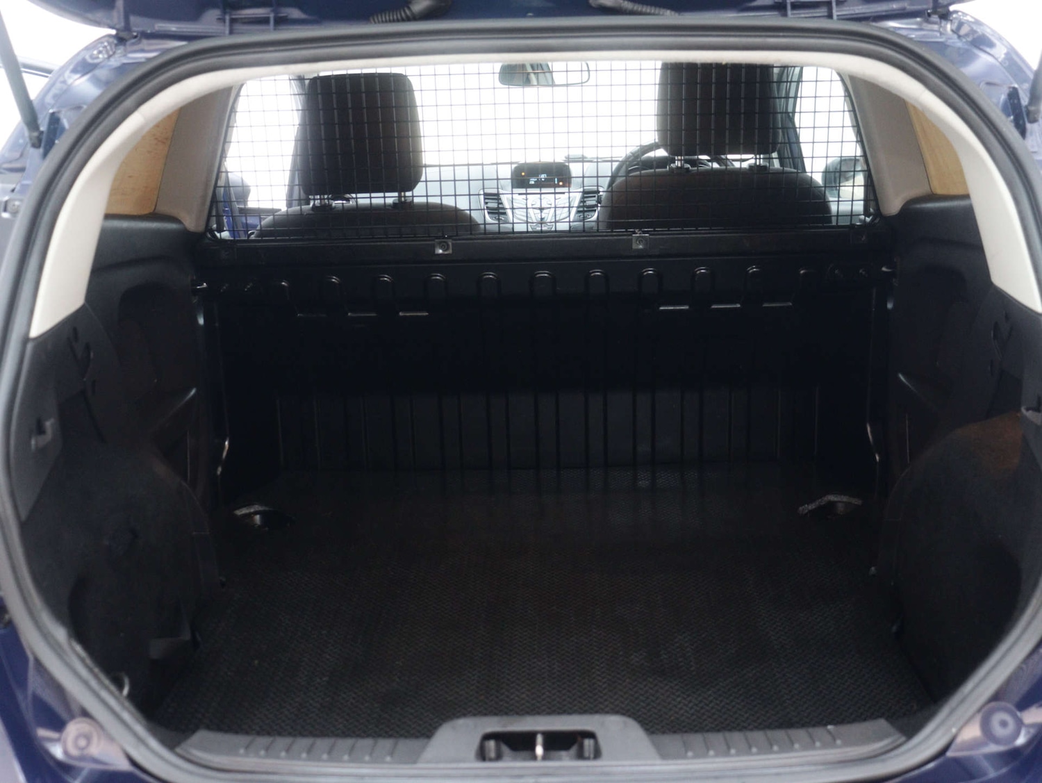 Used Ford Fiesta 2016 for sale - 76894427: Photo 40