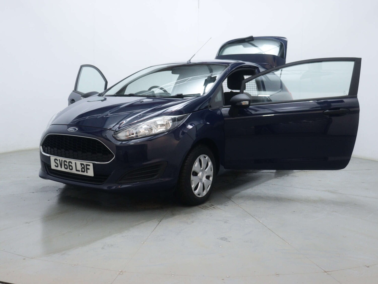 Used Ford Fiesta 2016 for sale - 76894427: Photo 44
