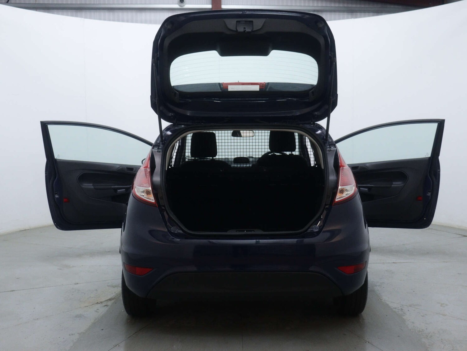 Used Ford Fiesta 2016 for sale - 76894427: Photo 46