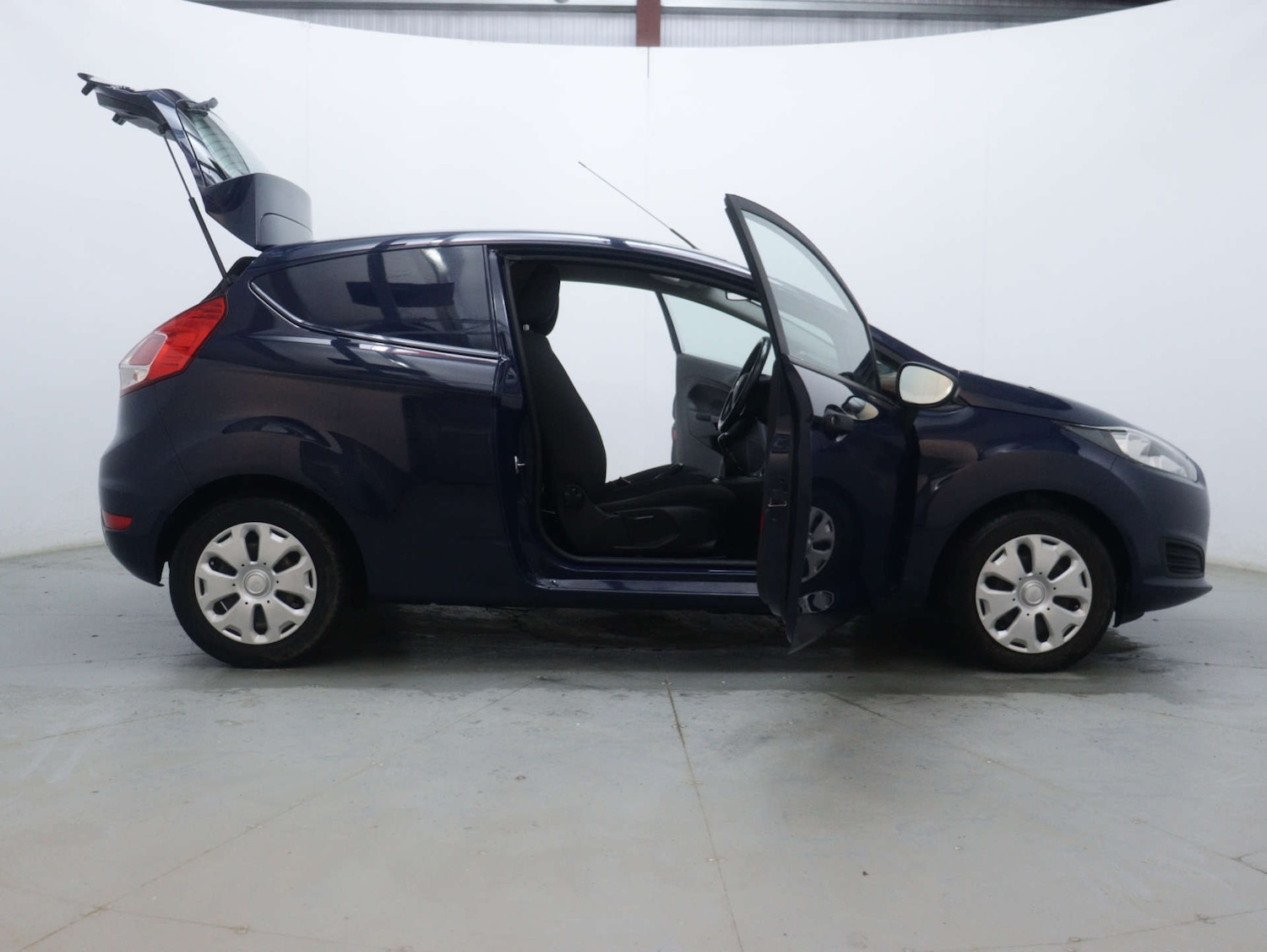 Used Ford Fiesta 2016 for sale - 76894427: Photo 48