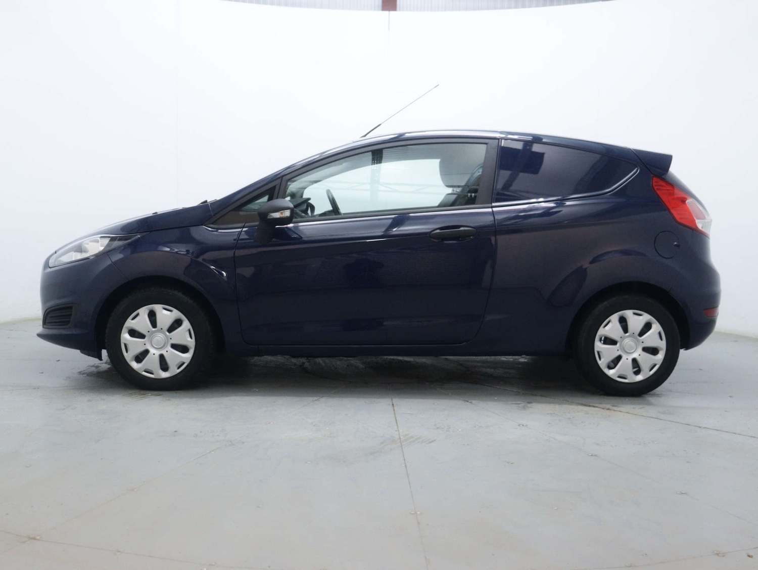 Used Ford Fiesta 2016 for sale - 76894427: Photo 8