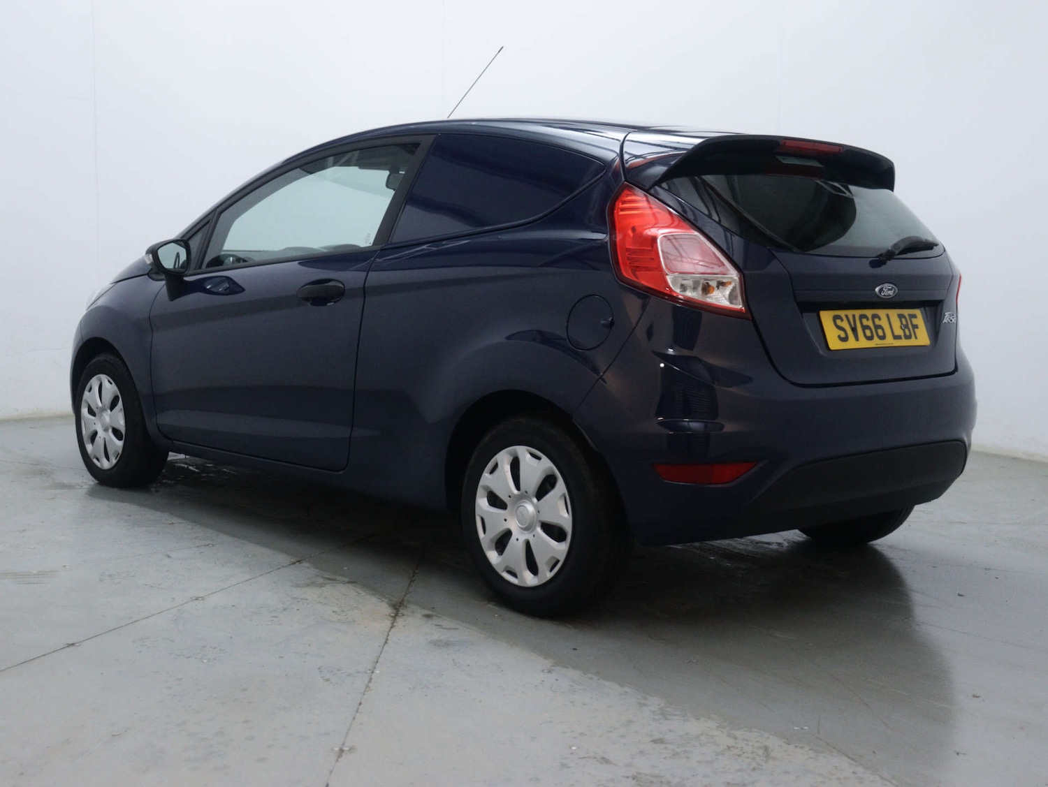 Used Ford Fiesta 2016 for sale - 76894427: Photo 9