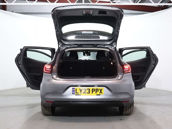 Used Renault Clio 2023 for sale - 75391527: Photo 55