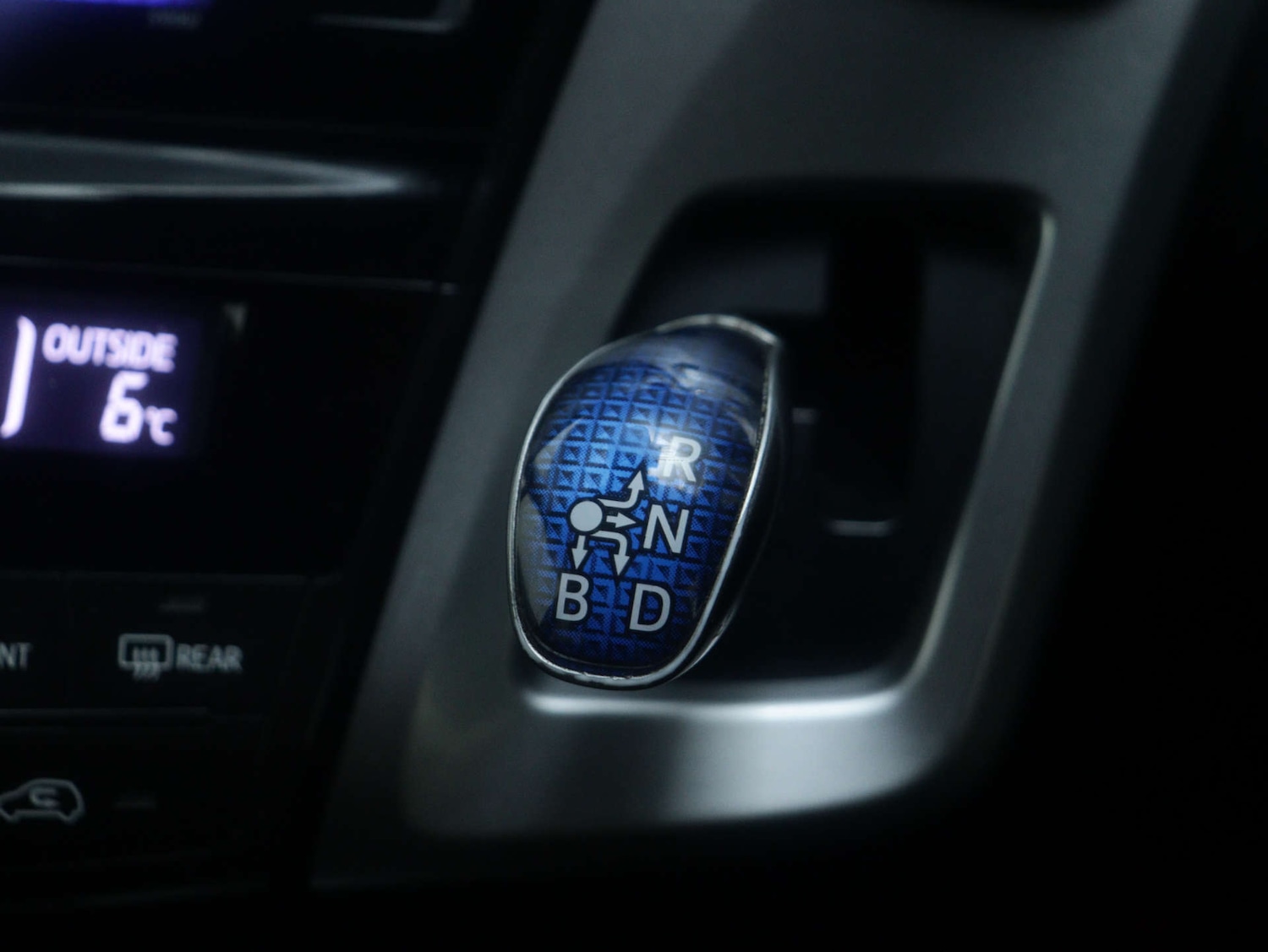 Used Toyota Prius+ 2020 for sale - 77353611: Photo 22