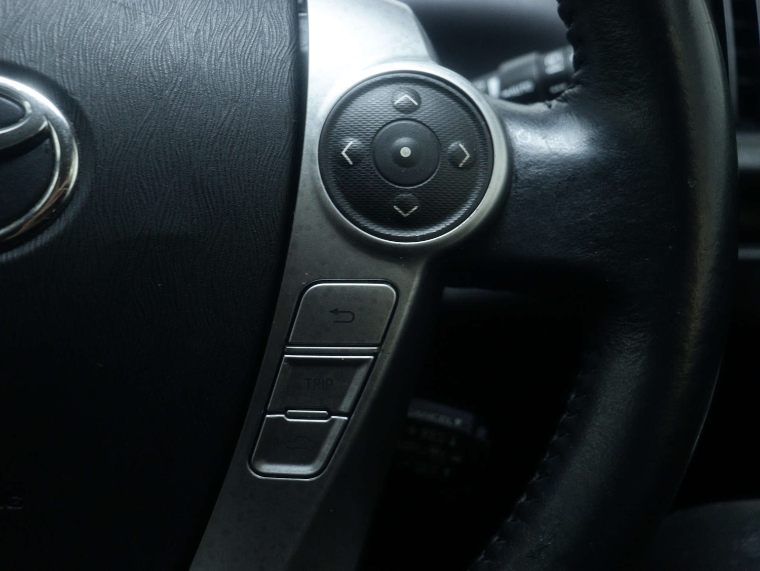 Used Toyota Prius+ 2020 for sale - 77353611: Photo 26