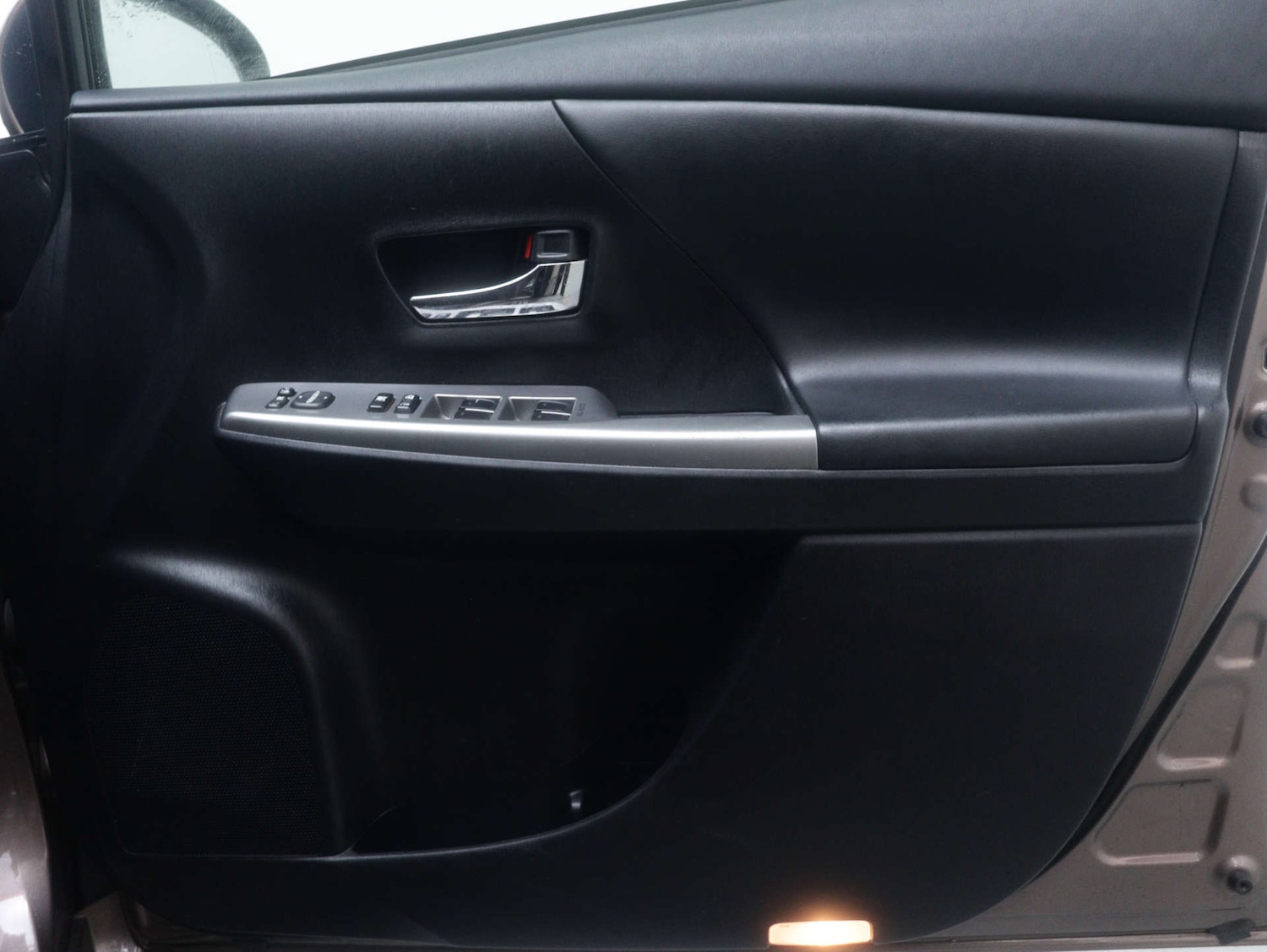 Used Toyota Prius+ 2020 for sale - 77353611: Photo 33