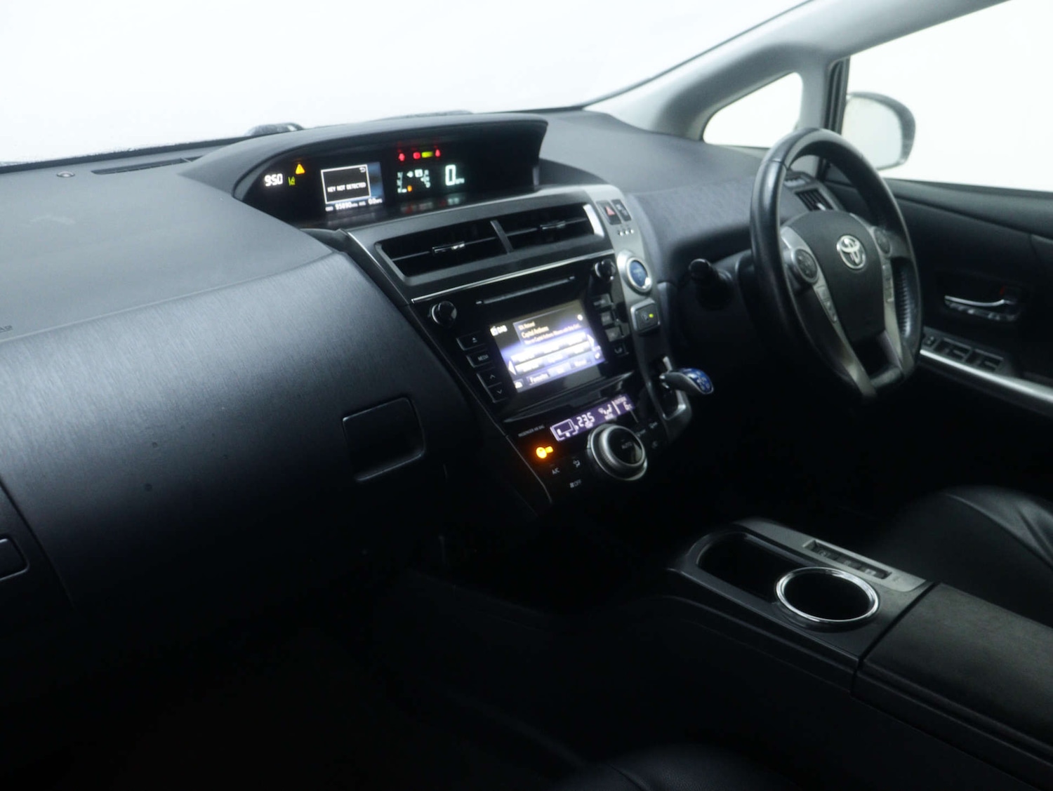 Used Toyota Prius+ 2020 for sale - 77353611: Photo 34