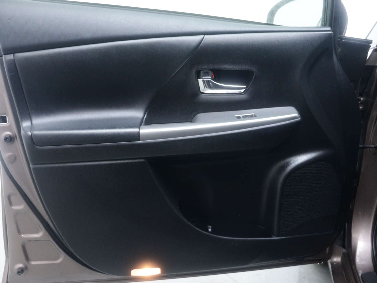 Used Toyota Prius+ 2020 for sale - 77353611: Photo 37