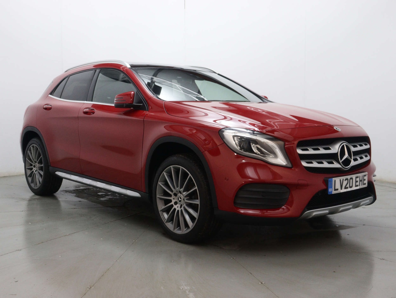 Used Mercedes-Benz GLA 2020 for sale - 76640029: Photo 1