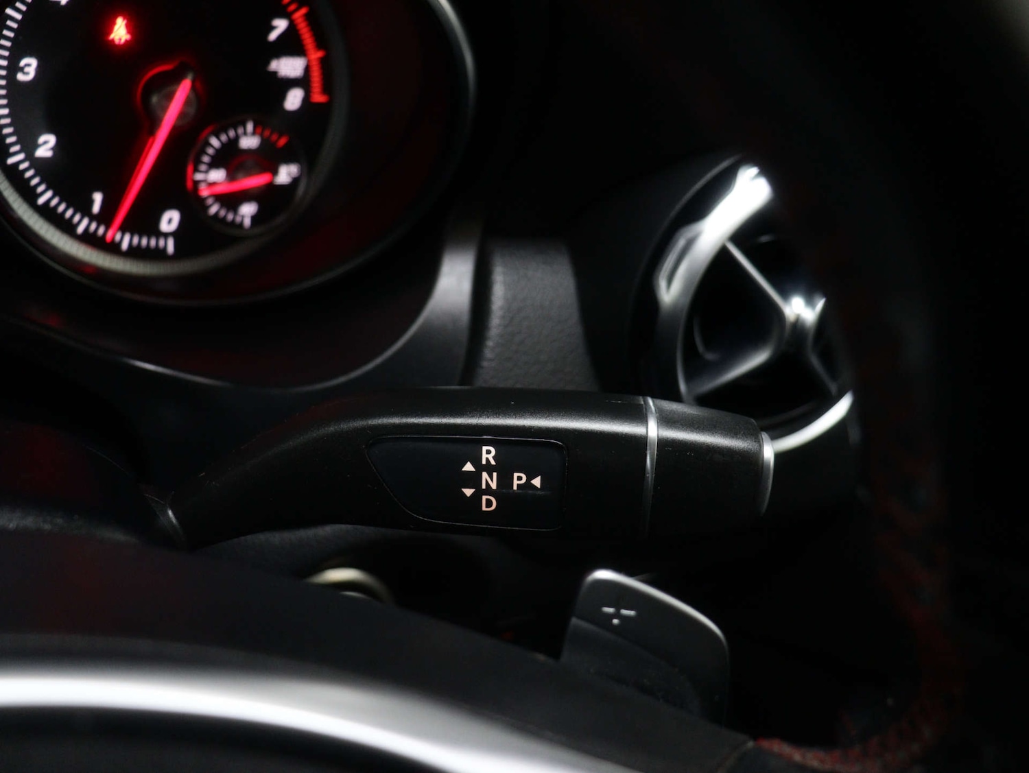 Used Mercedes-Benz GLA 2020 for sale - 76640029: Photo 34