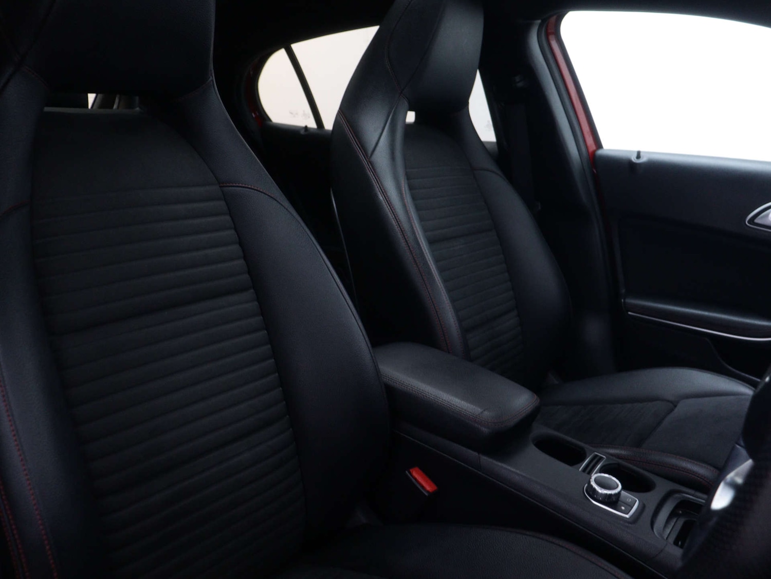 Used Mercedes-Benz GLA 2020 for sale - 76640029: Photo 42