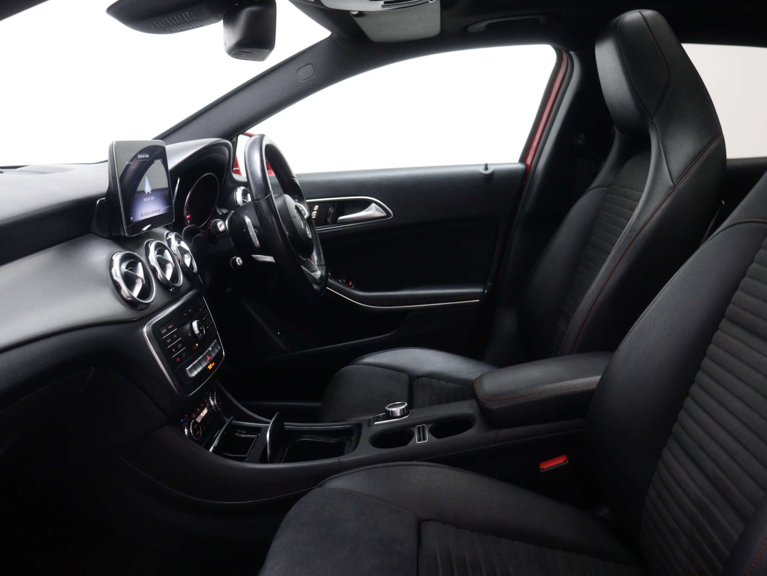 Used Mercedes-Benz GLA 2020 for sale - 76640029: Photo 46