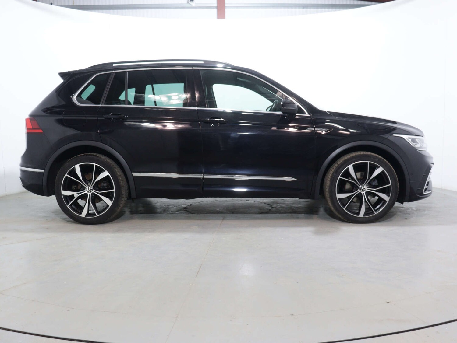 Used Volkswagen Tiguan 2020 for sale - 75760917: Photo 11