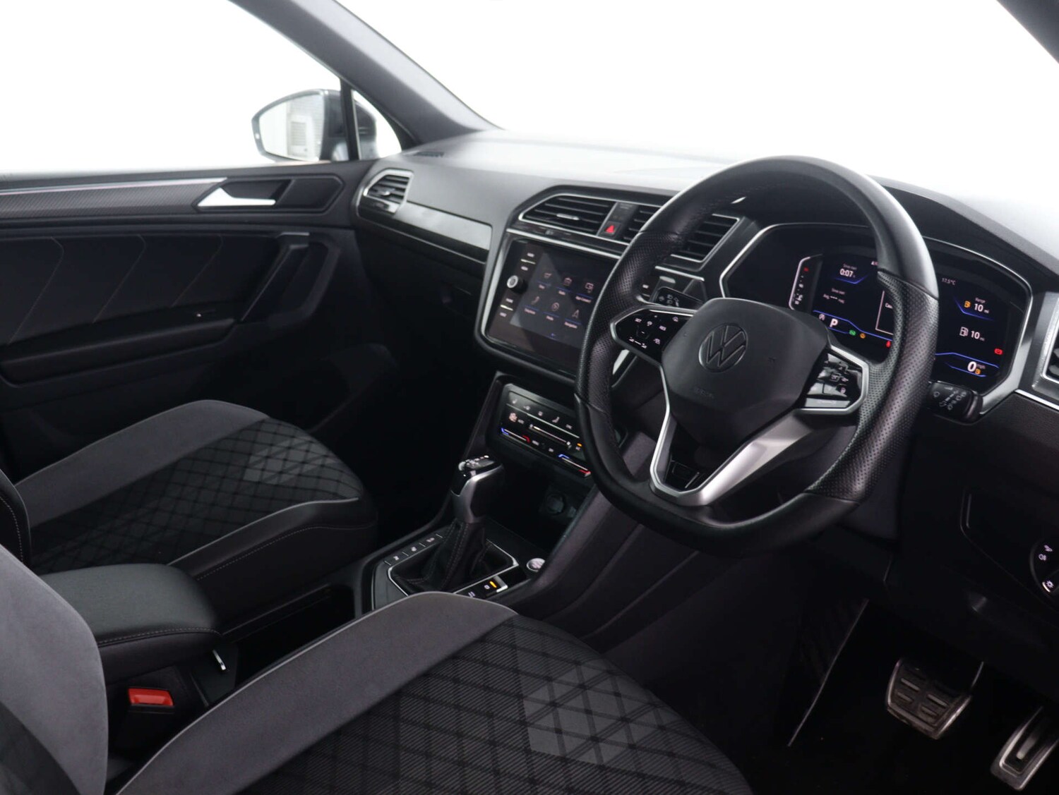 Used Volkswagen Tiguan 2020 for sale - 75760917: Photo 41