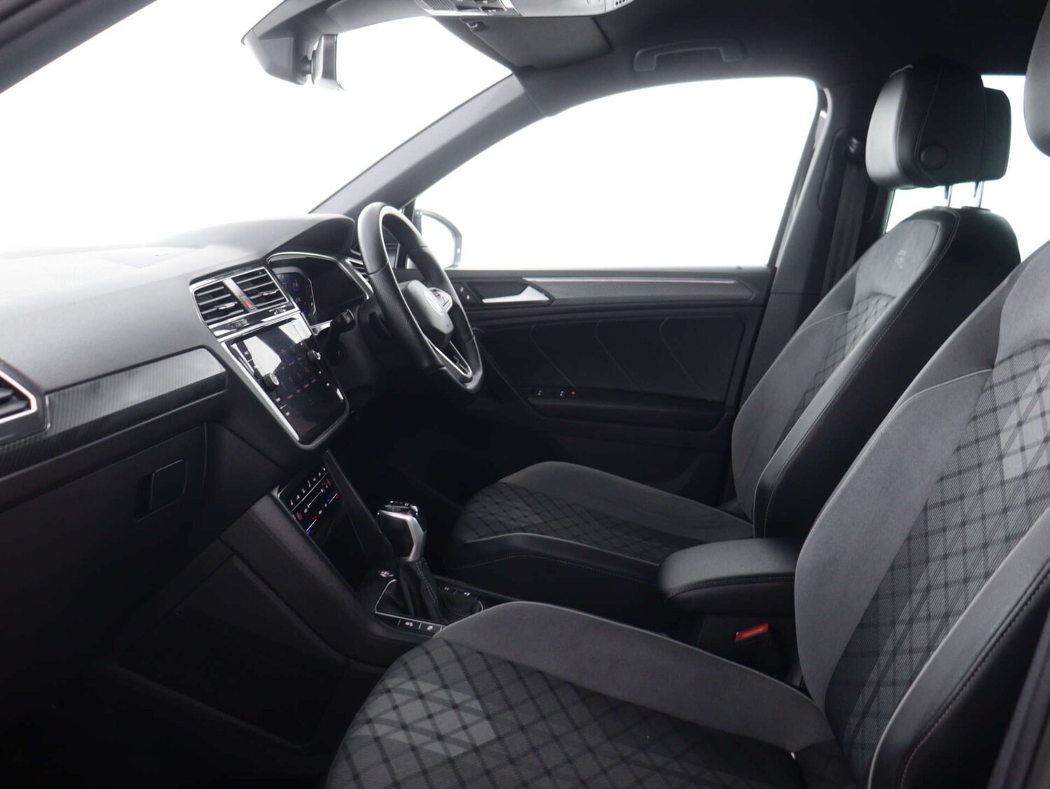 Used Volkswagen Tiguan 2020 for sale - 75760917: Photo 46