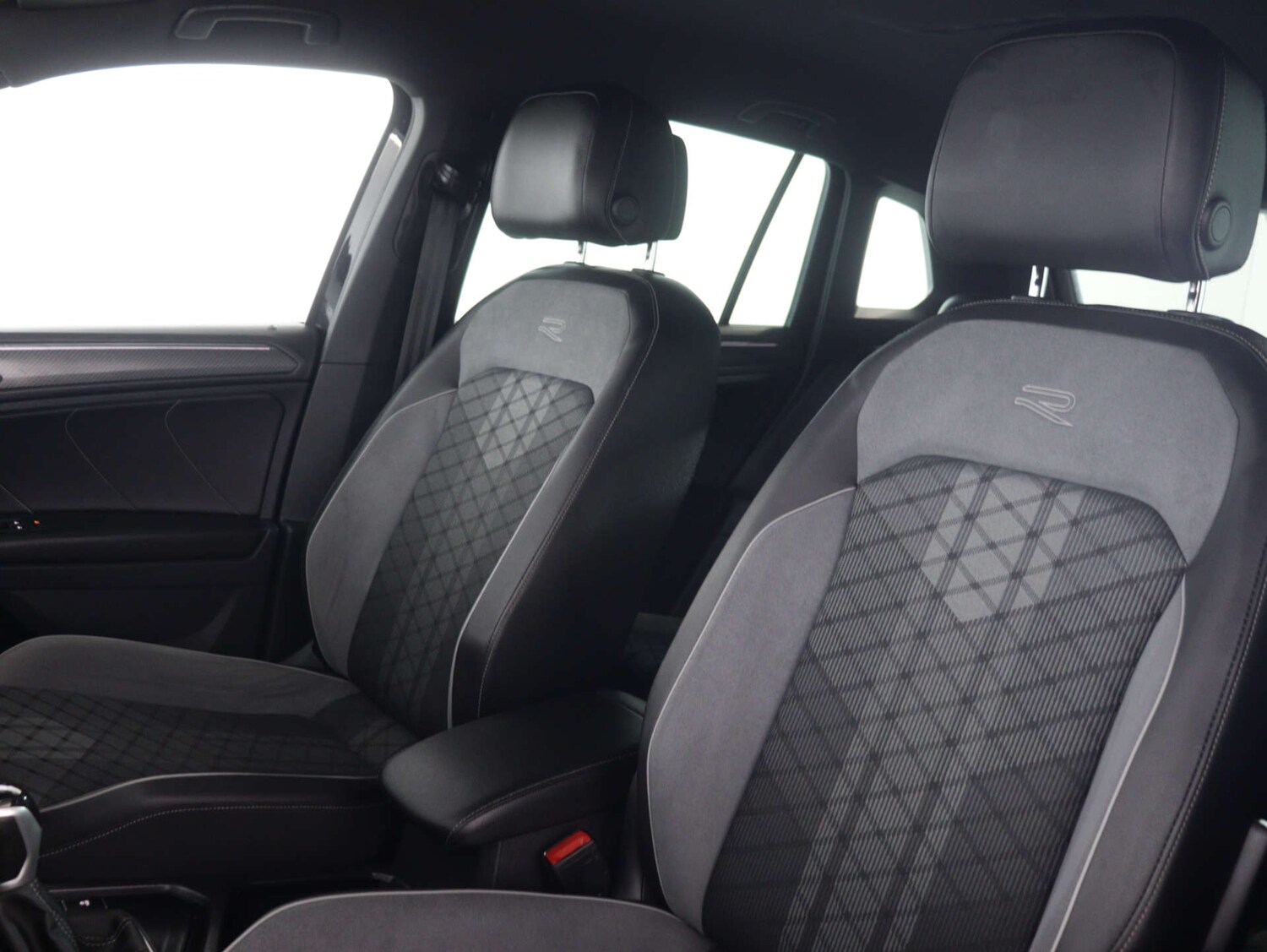 Used Volkswagen Tiguan 2020 for sale - 75760917: Photo 47