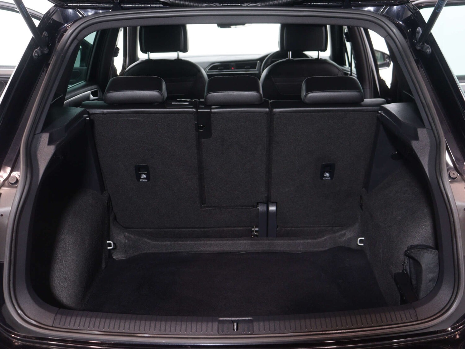Used Volkswagen Tiguan 2020 for sale - 75760917: Photo 51