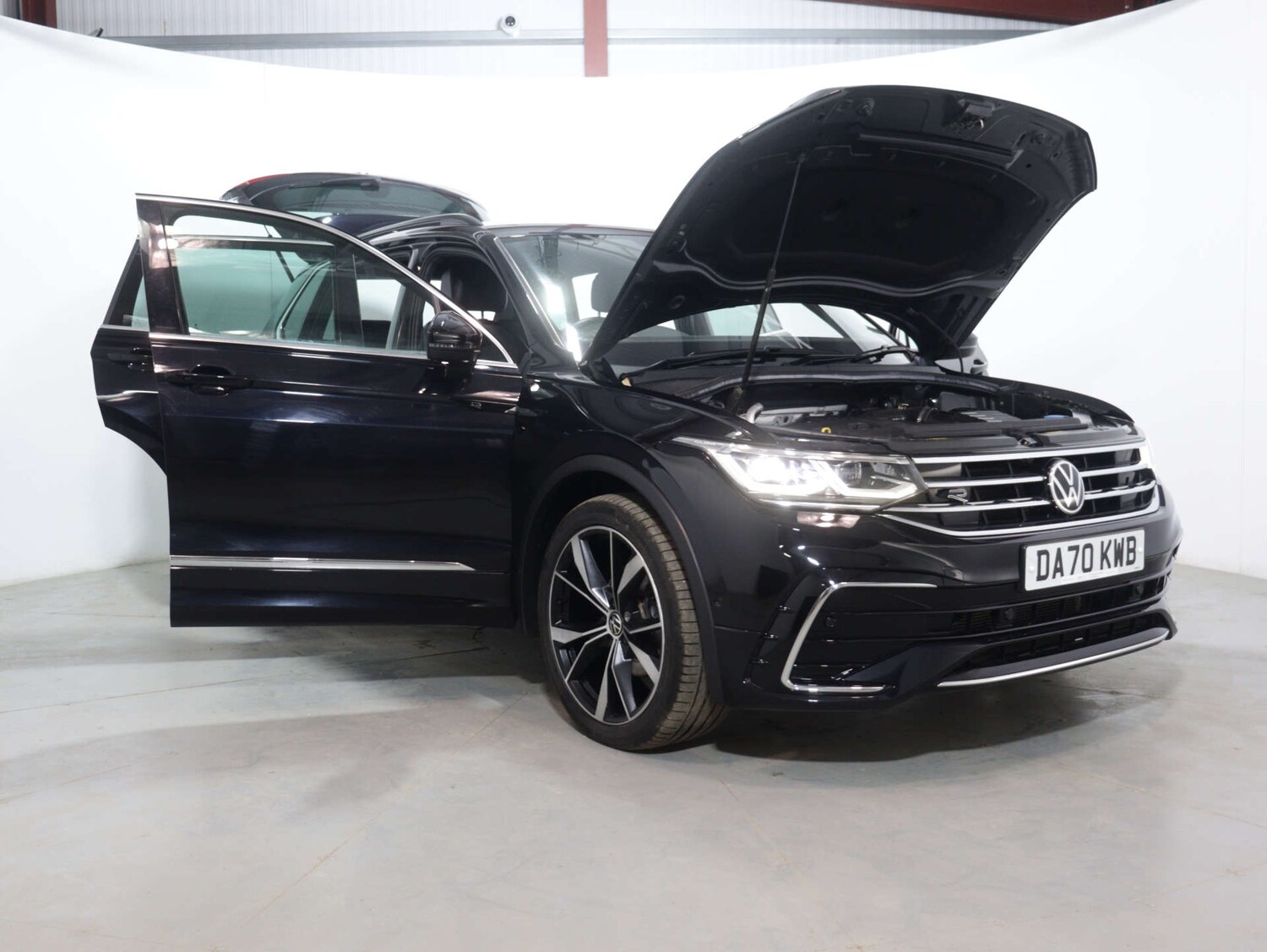 Used Volkswagen Tiguan 2020 for sale - 75760917: Photo 53