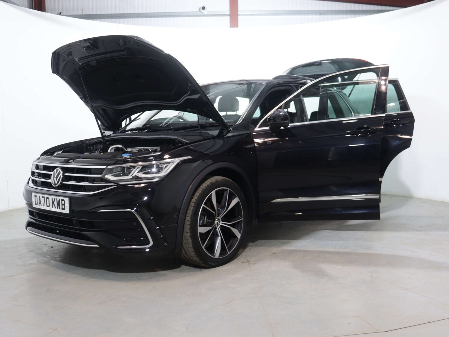 Used Volkswagen Tiguan 2020 for sale - 75760917: Photo 55
