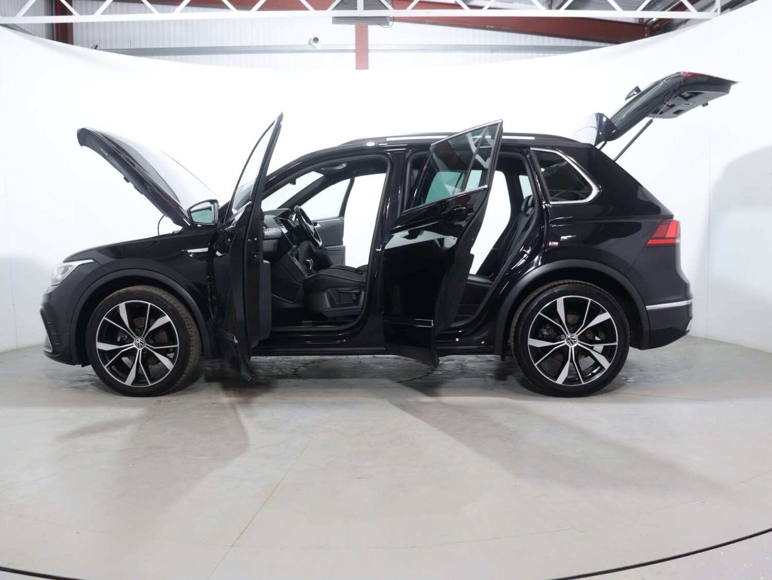 Used Volkswagen Tiguan 2020 for sale - 75760917: Photo 56