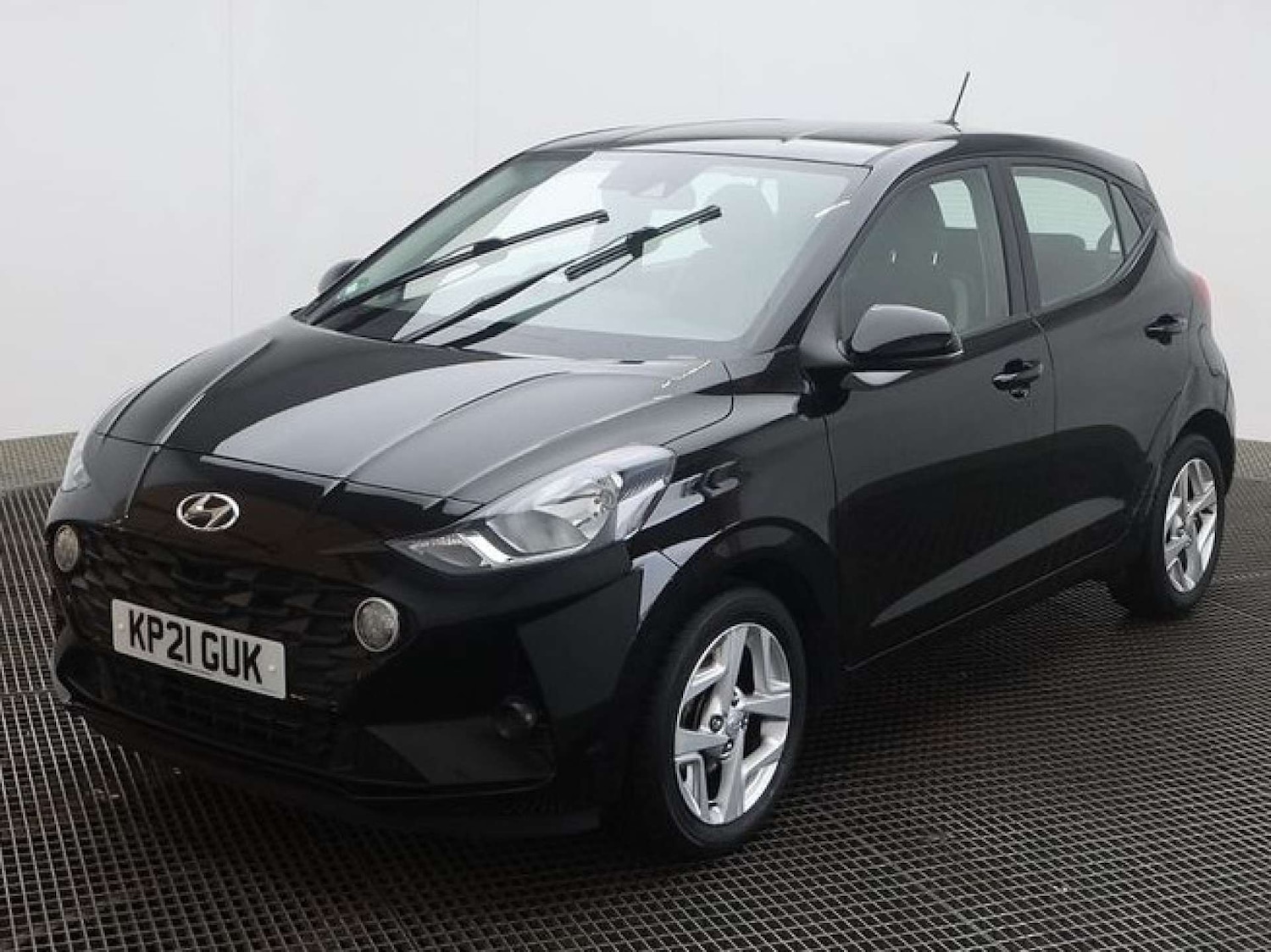 Used Hyundai i10 2021 for sale - 76299545: Photo 1