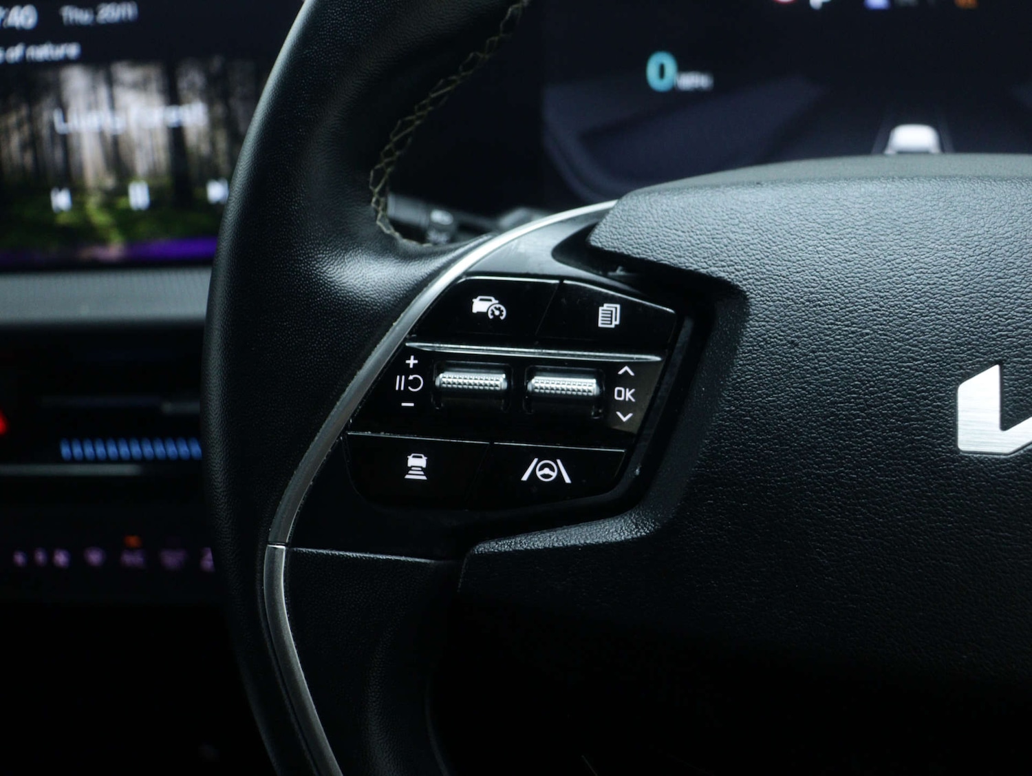 Used Kia EV6 2023 for sale - 76576489: Photo 37