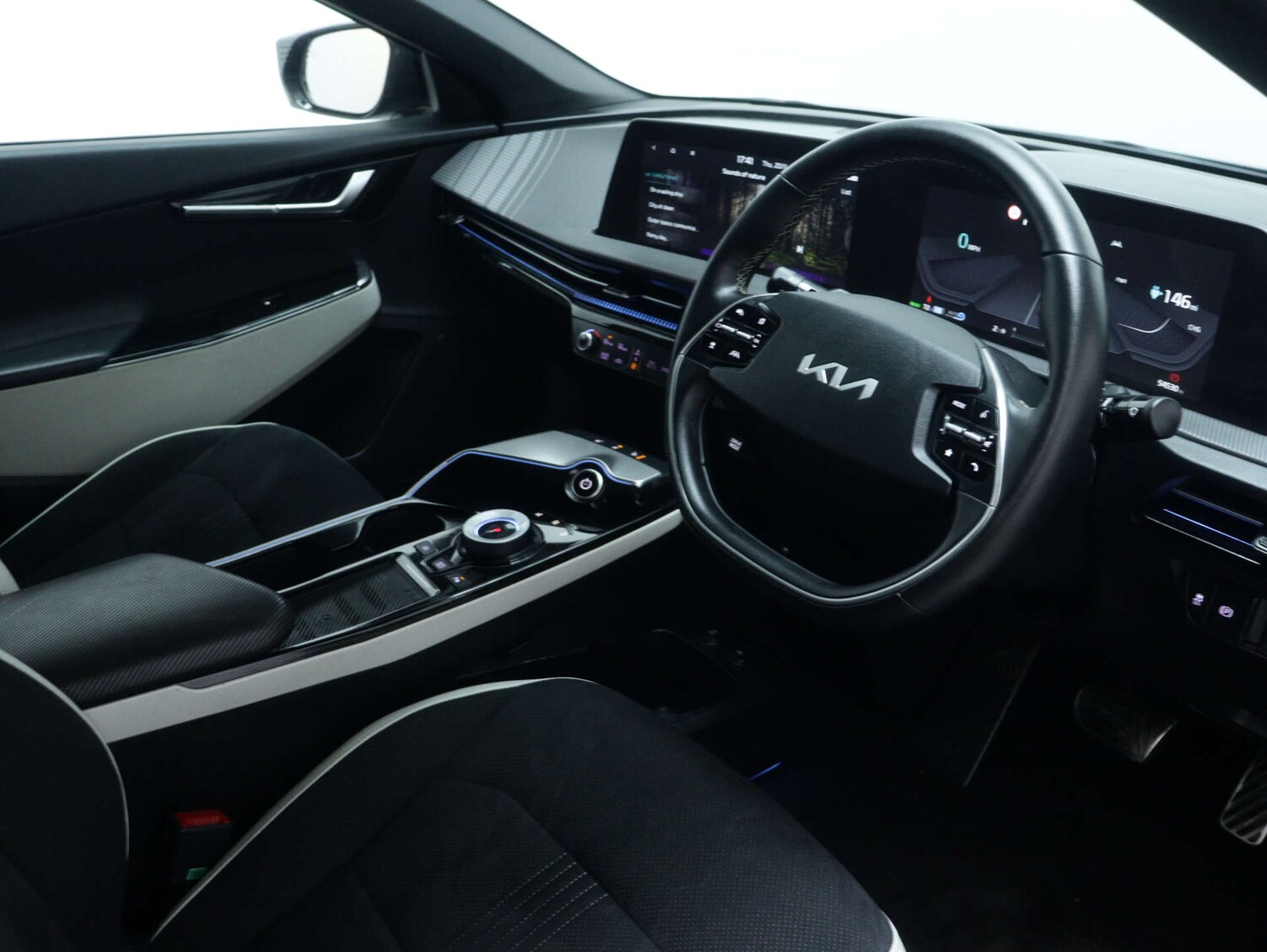 Used Kia EV6 2023 for sale - 76576489: Photo 45