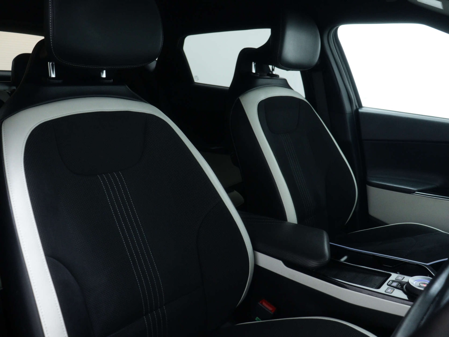 Used Kia EV6 2023 for sale - 76576489: Photo 47