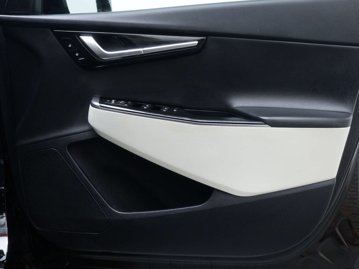 Used Kia EV6 2023 for sale - 76576489: Photo 48