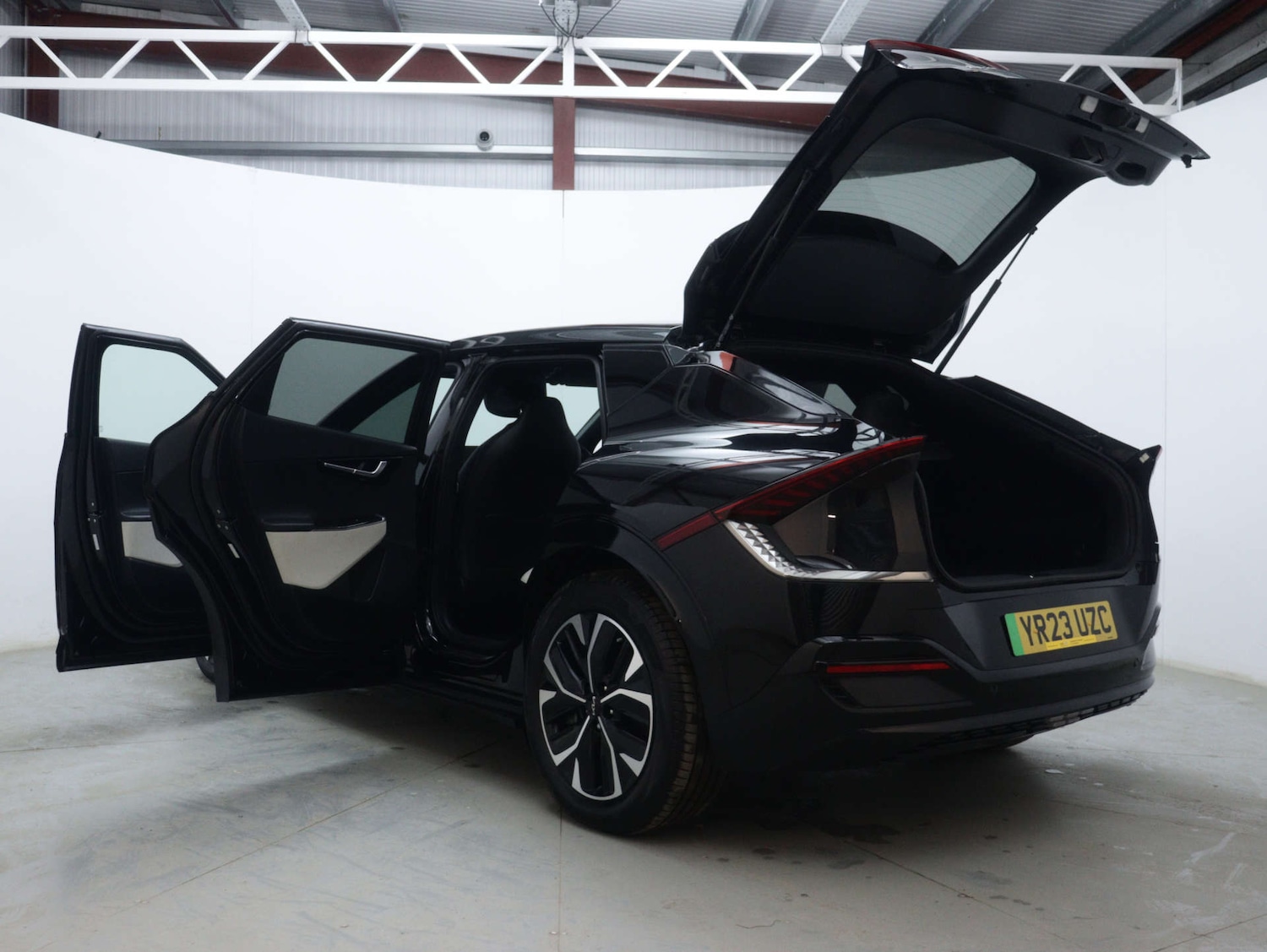 Used Kia EV6 2023 for sale - 76576489: Photo 60